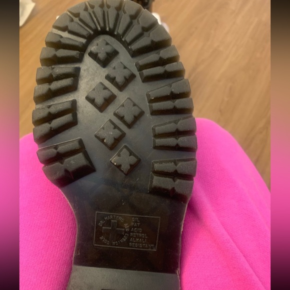 Dr Martens - Picture 5 of 8